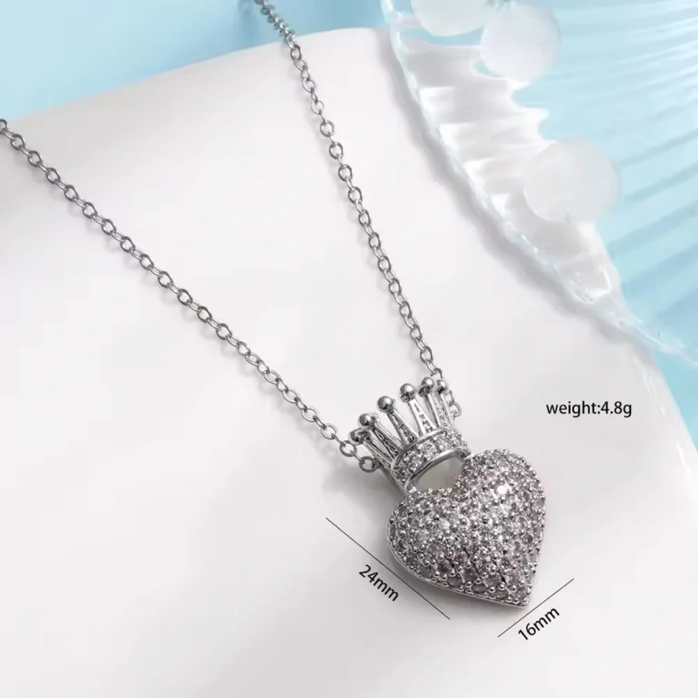 18K White Gold Heart & Crown Pendant Necklace With Pave Diamond Inlay